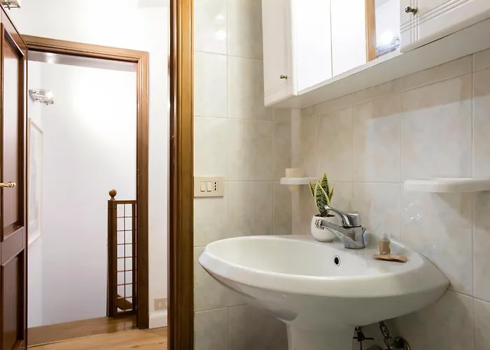 Casa Marchese Lucia * Roma