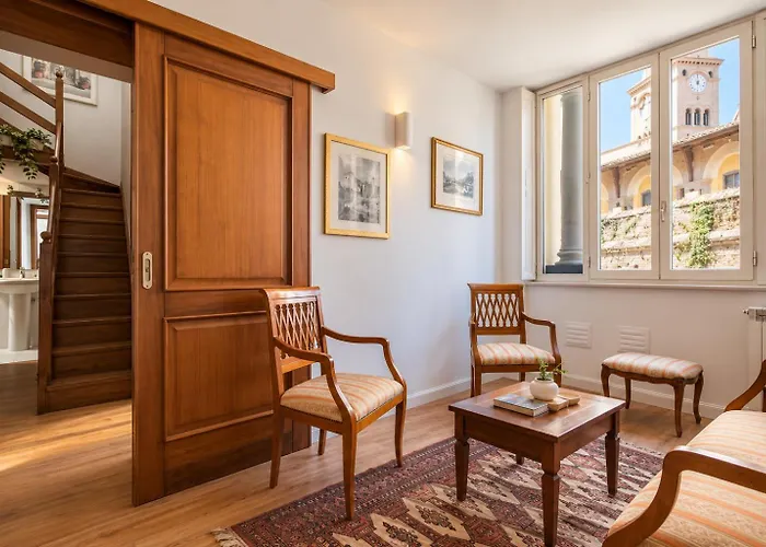 Casa Marchese Lucia Roma